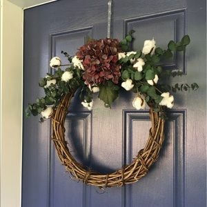 Winter Wreath With Cotton Blooms and Hydrangea